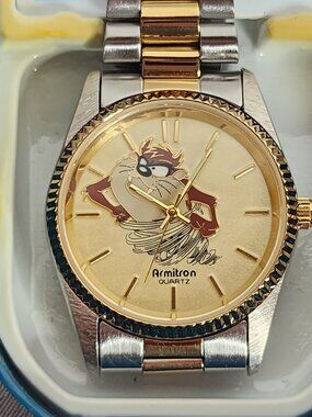 Looney Tunes Armitron Tasmanian Devil Quartz Analog Two Tone Metal RARE Watch